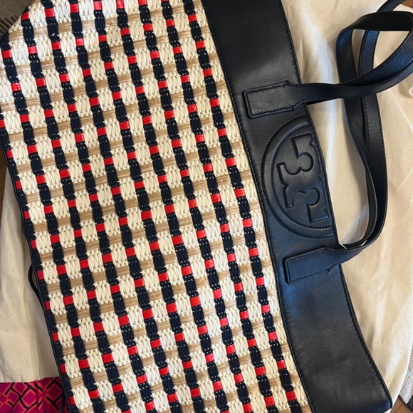 NWT Tory Burch Soft Straw Multi Tote with leather trim - Picture 3 of 5